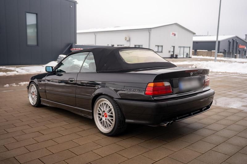 Gebraucht BMW 328 Cabriolet 193 PS (141 kW) 1998 Schwarz Cabrio