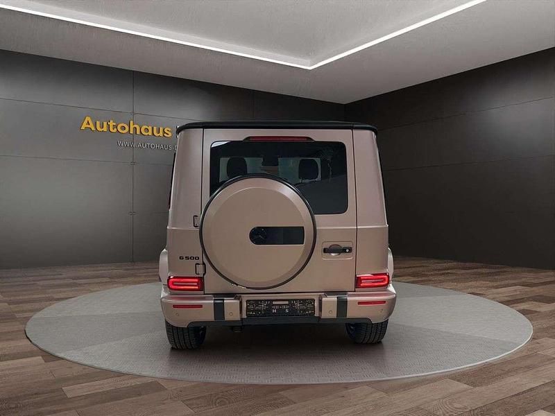 Gebraucht Mercedes G500 421 PS (309 kW) 2024 Manufaktur rosewood magno SUV