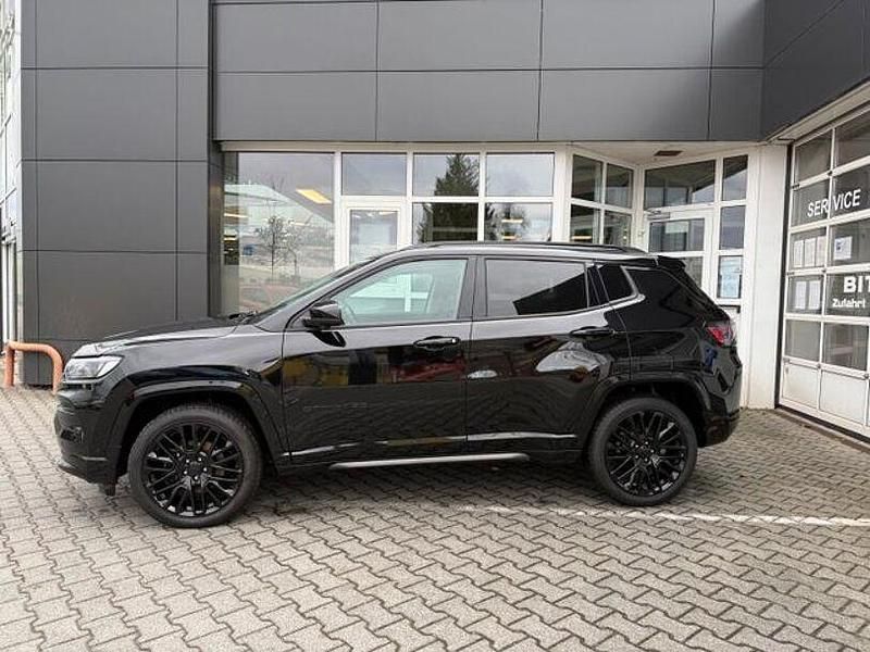 Gebraucht Jeep Compass 131 PS (96 kW) 2023 Schwarz SUV