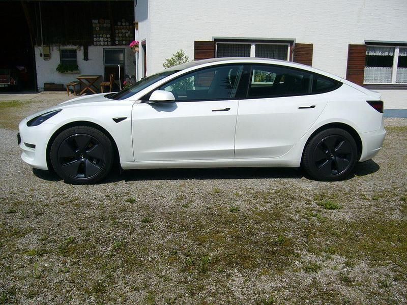 Gebraucht Tesla Model 3 Long Range AWD 366 kW (498 PS) 2022 Weiß Limousine