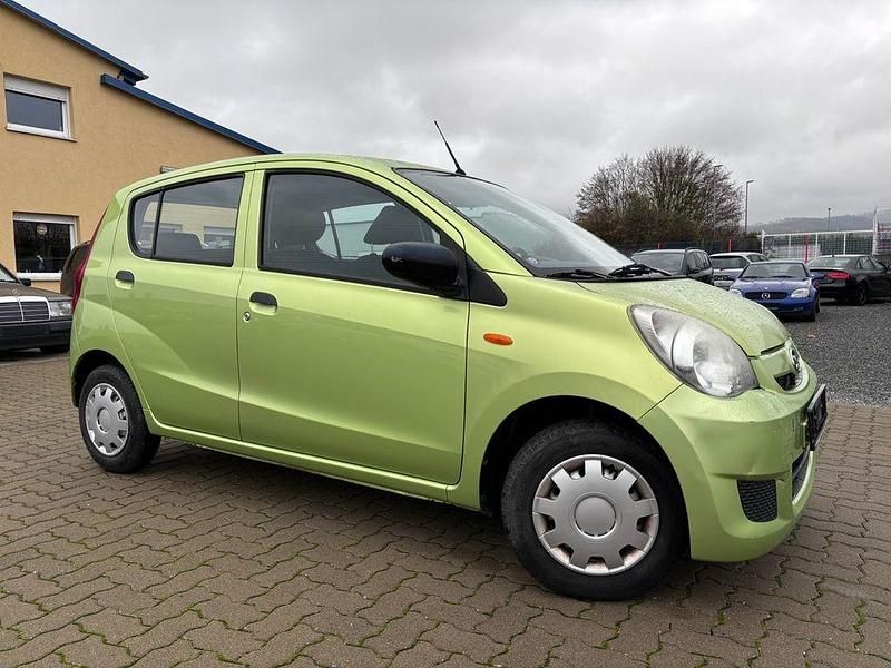 Grün Gebraucht 2007 Daihatsu Cuore Kleinwagen | 950 € (Superpreis) - Bild 1/4