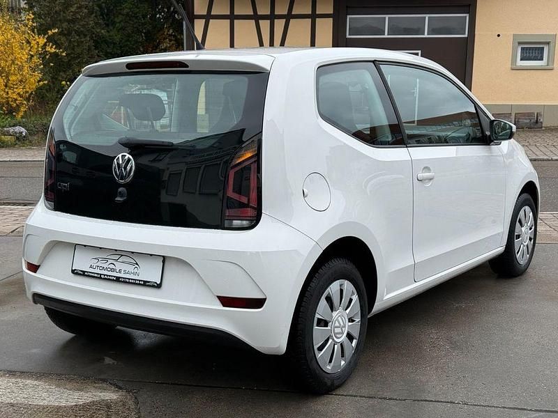 Second-hand VW up! 60 CP (44 kW) 2018 Alb Hatchback