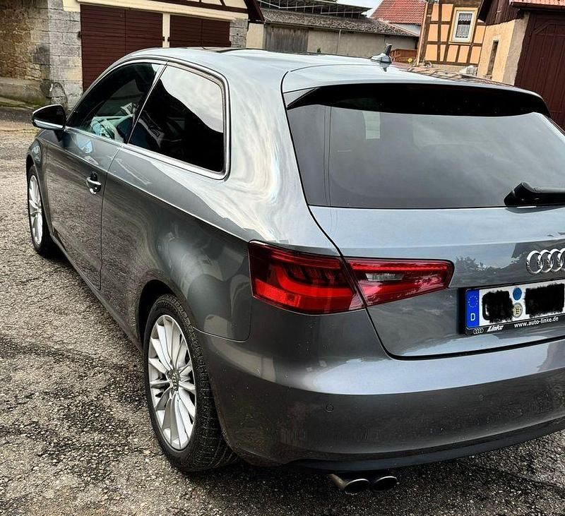 Gebraucht Audi A3 Sport 122 PS (89 kW) 2013 Grau Limousine