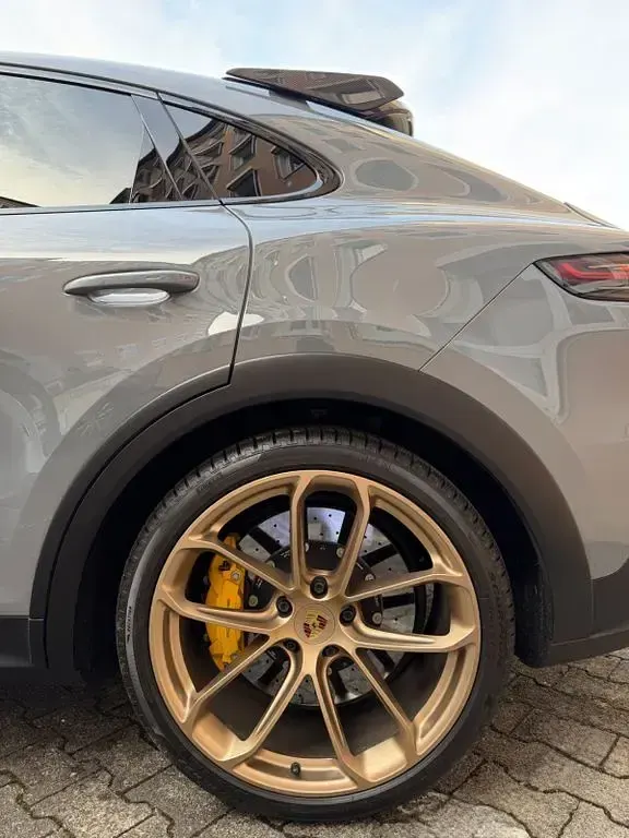Gebraucht Porsche Cayenne 640 PS (470 kW) 2022 Grau SUV