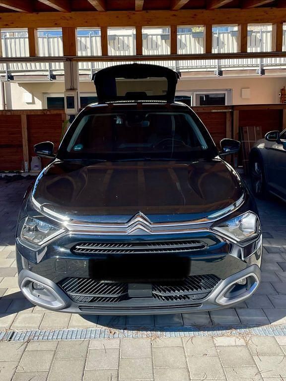 Gebraucht Citroën C4 Shine 131 PS (96 kW) 2023 Schwarz SUV