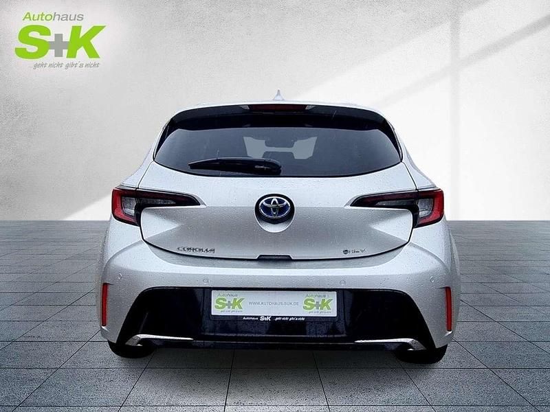 Gebraucht Toyota Corolla Basis 196 PS (144 kW) 2024 Precious silver metallic Limousine