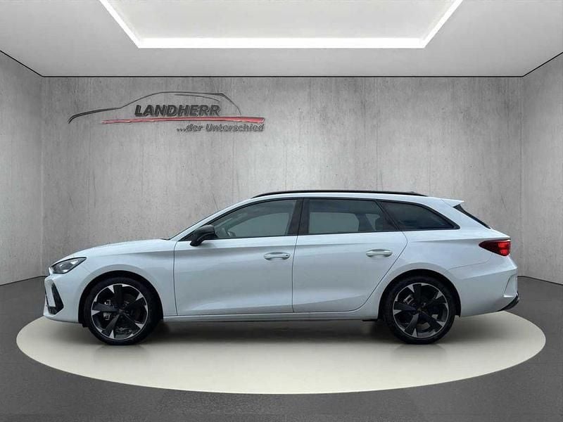 Neu Cupra Leon 150 PS (110 kW) 2026 Glacier white Kombi