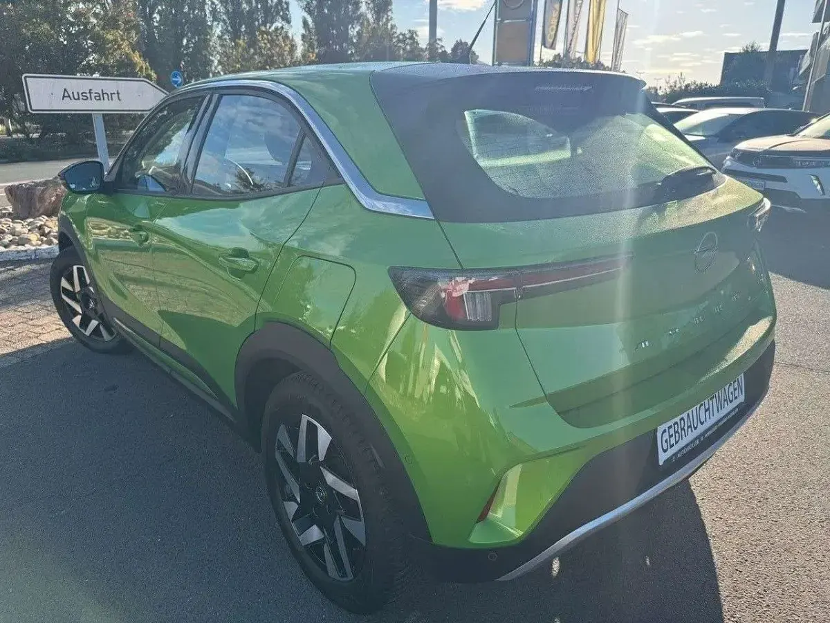 Gebraucht Opel Mokka-e Elegance 100 kW (136 PS) 2022 Mamba green met SUV