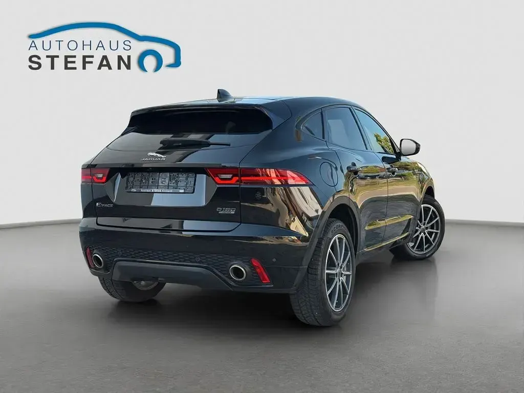 Gebraucht Jaguar E-Pace R-Dynamic 179 PS (131 kW) 2021 Schwarz SUV