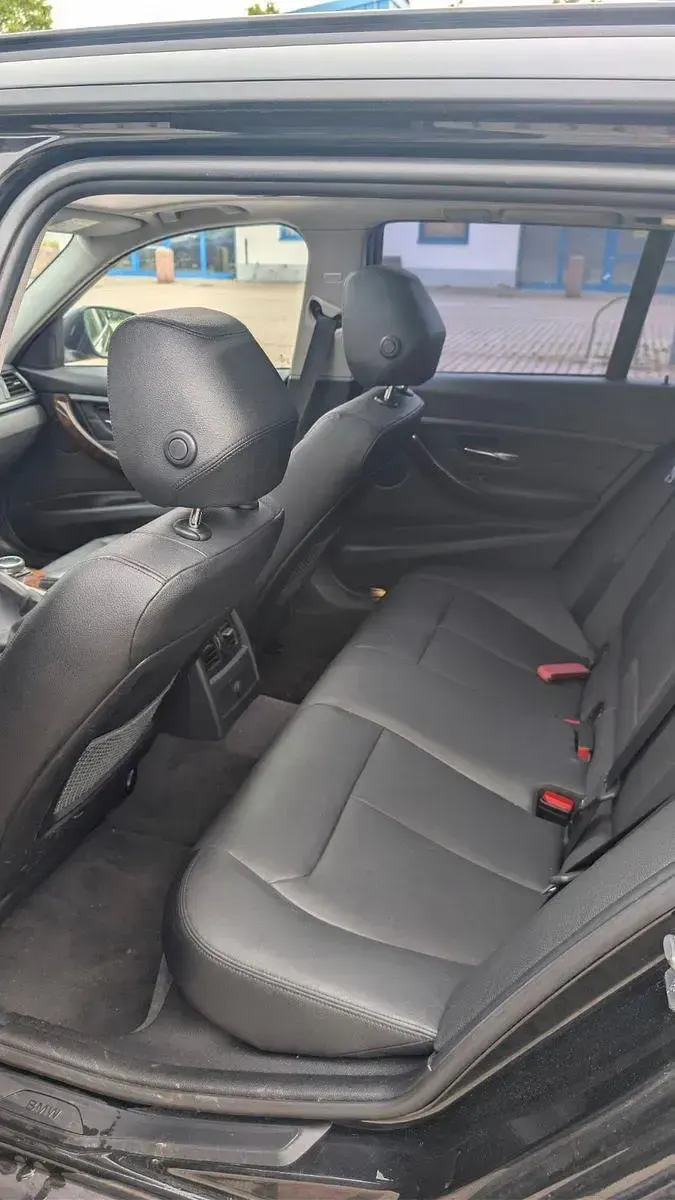 Gebraucht BMW 320 Performance 184 PS (135 kW) 2013 Schwarz Kombi