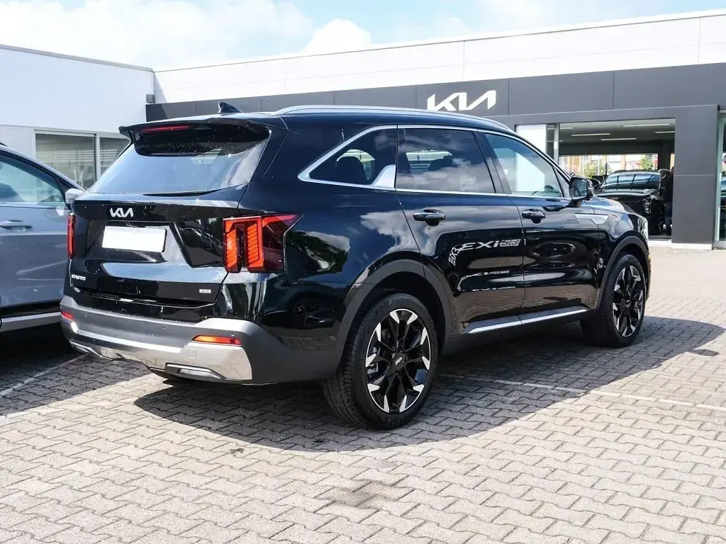 Neu Kia Sorento Platinum 193 PS (141 kW) 2026 Grau SUV