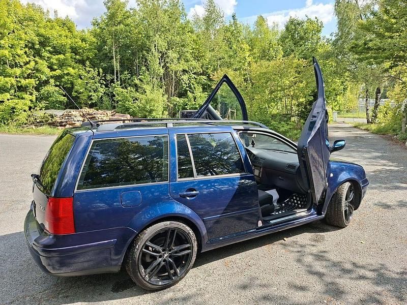 Gebraucht VW Bora 170 PS (125 kW) 2001 Blau Limousine