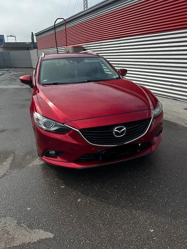Gebraucht Mazda 6 150 PS (110 kW) 2013 Rot Kombi