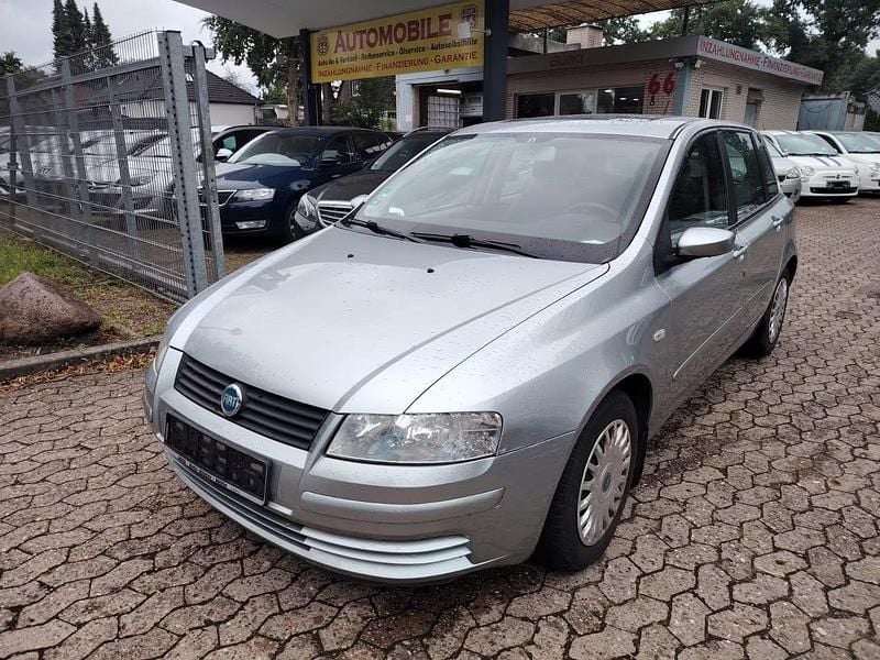 Grau Gebraucht 2004 Fiat Stilo Dynamic Kleinwagen | 1.990 € (Fairer Preis) - Bild 1/4