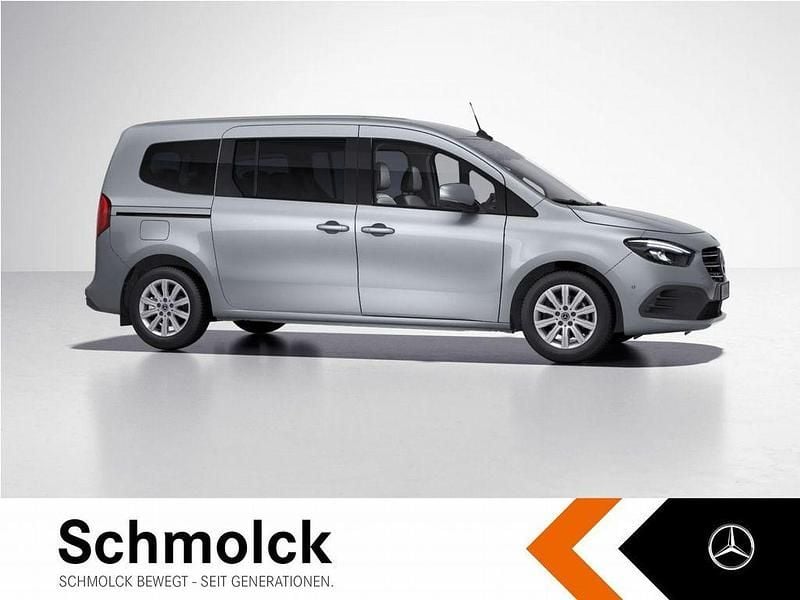 Gebraucht Mercedes T180 Progressive 131 PS (96 kW) 2024 Silber Van / Kleinbus