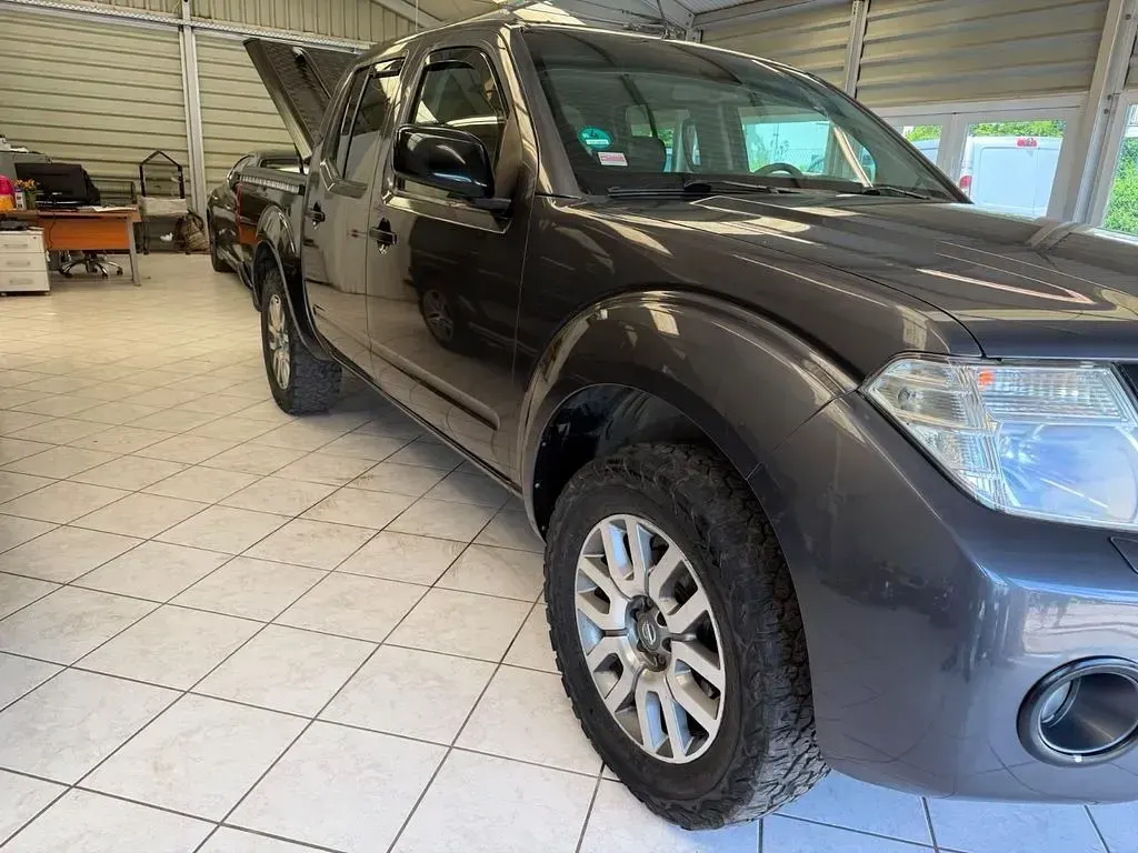 Gebraucht Nissan Navara 231 PS (169 kW) 2014 Grau Pickup