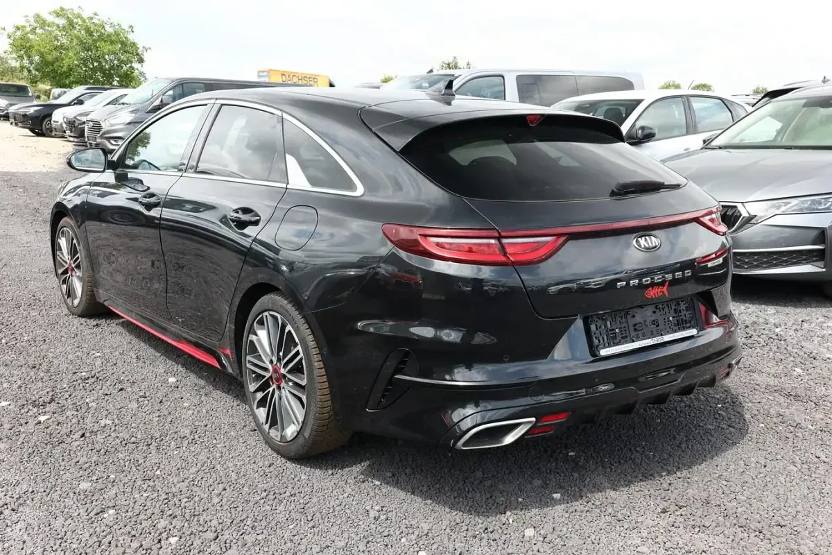 Gebraucht Kia ProCeed GT GT 204 PS (150 kW) 2019 Black pearl metallic Kleinwagen