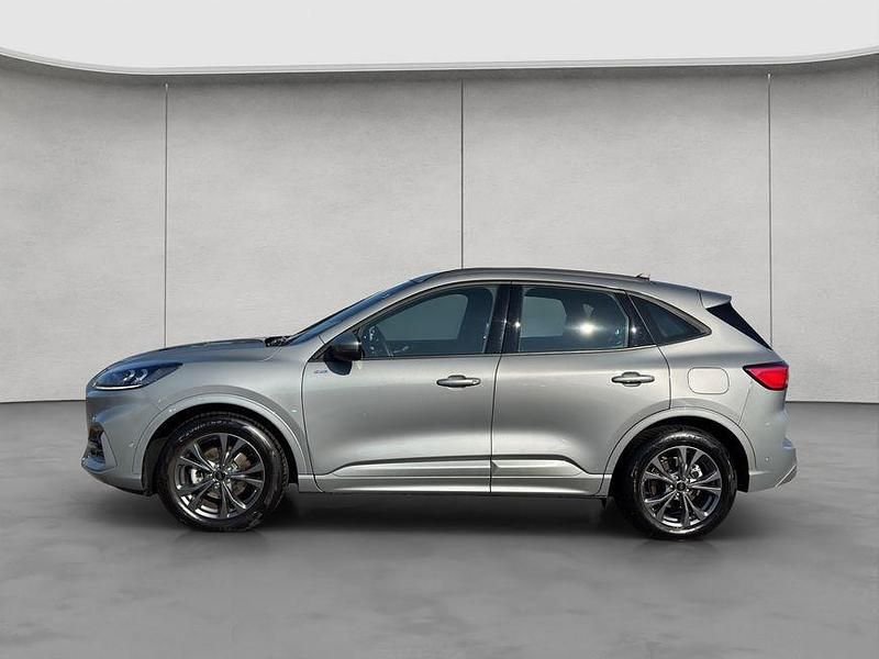 Gebraucht Ford Kuga ST-Line 150 PS (110 kW) 2023 Solar silver metallic SUV
