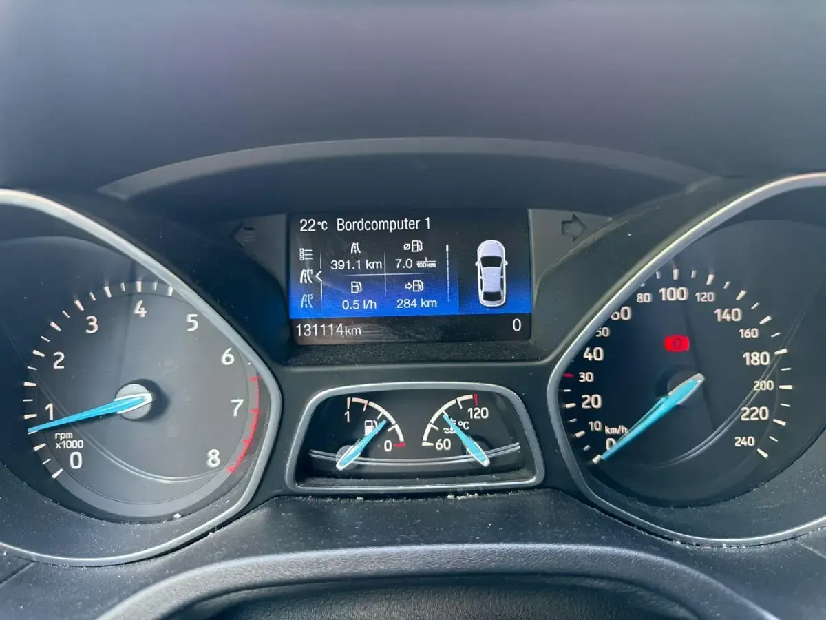 Używany Ford Focus Trend 125 KM (91 kW) 2016 Czarny Kombi