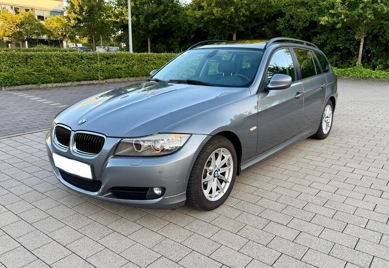 Grau Gebraucht 2010 BMW 318 Comfort Edition Kombi | 10.800 € (Etwas zu teuer) - Bild 1/4