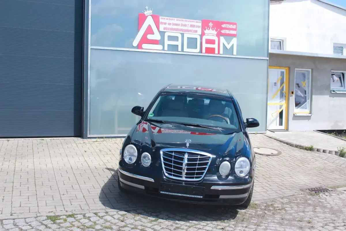 Gebraucht Kia Opirus EX 203 PS (149 kW) 2003 Schwarz Limousine