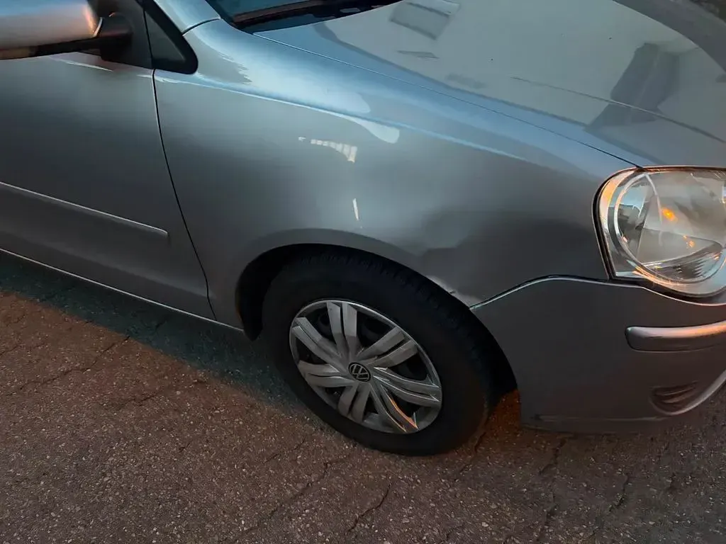 Gebraucht VW Polo Sportline 80 PS (58 kW) 2006 Silber Kleinwagen