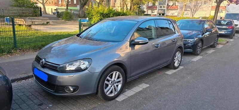 Grau Gebraucht 2010 VW Golf VI Limousine | 4.999 € (Fairer Preis) - Bild 1/4