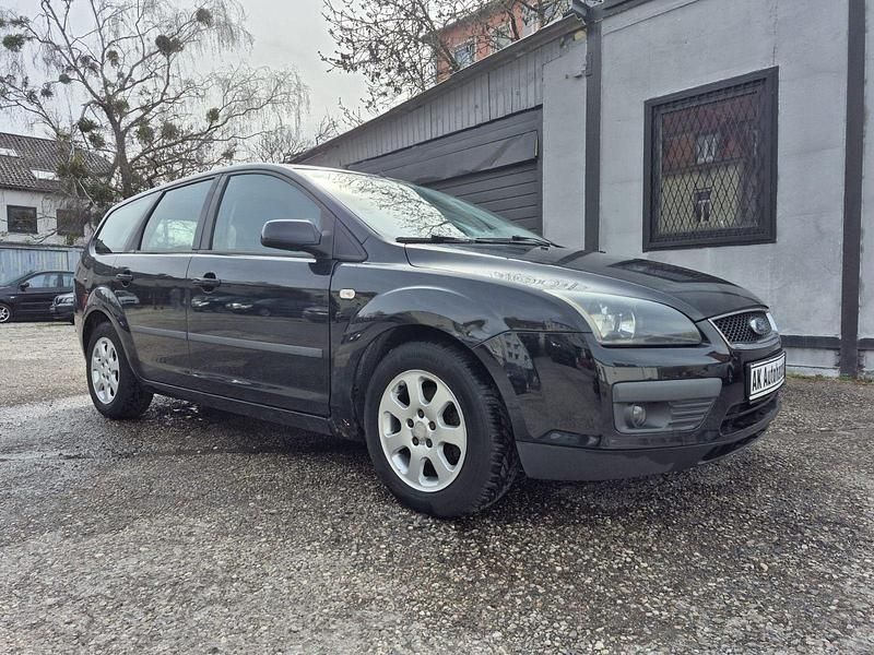 Gebraucht Ford Focus Sport 116 PS (85 kW) 2005 Schwarz Kombi