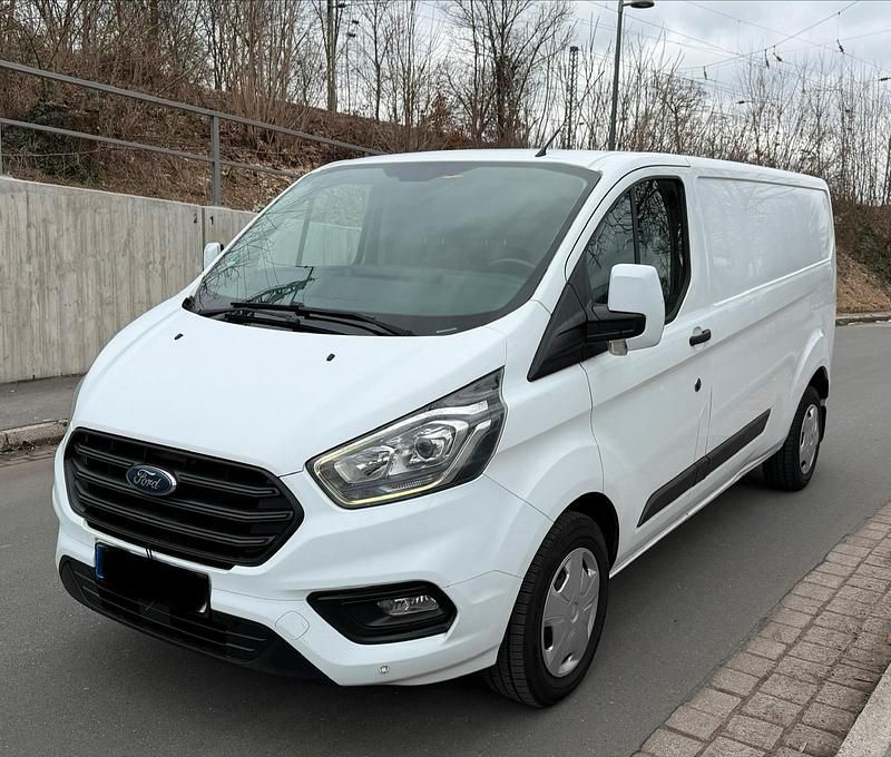 Gebraucht Ford Transit Custom 131 PS (96 kW) 2019 Weiß Van / Kleinbus