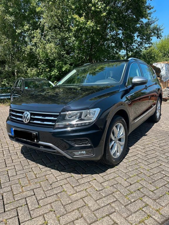 Schwarz Gebraucht 2018 VW Tiguan Allspace SUV | 24.999 € (Fairer Preis) - Bild 1/4