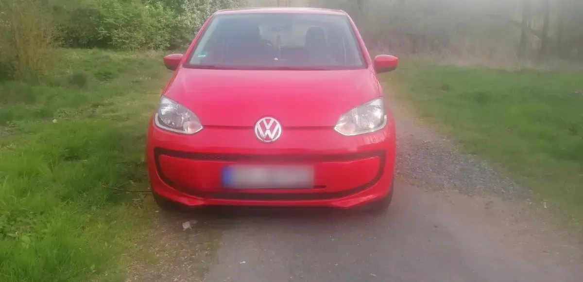 Second-hand VW up! 60 CP (44 kW) 2012 Roșu Hatchback