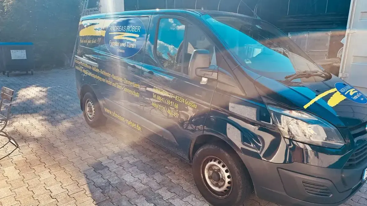 Gebraucht Ford Transit Custom Basis 105 PS (77 kW) 2017 Blau Van