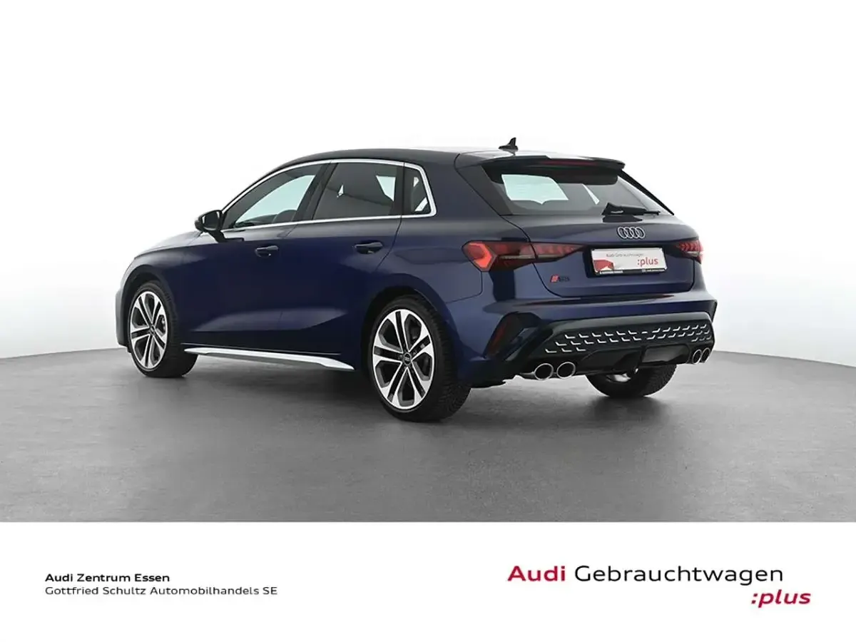Gebraucht Audi S3 Ambiente 333 PS (244 kW) 2025 Blau Limousine