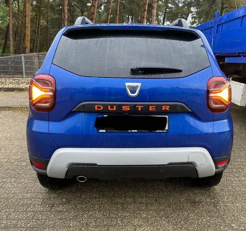 Gebraucht Dacia Duster Comfort 131 PS (96 kW) 2022 Blau SUV