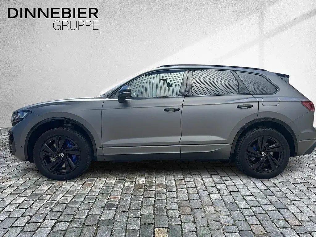 Gebraucht VW Touareg R 462 PS (339 kW) 2024 Grau (metallic) SUV
