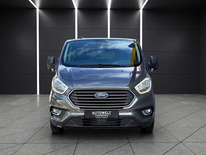 Gebraucht Ford Tourneo Titanium 131 PS (96 kW) 2021 Grau Van / Kleinbus
