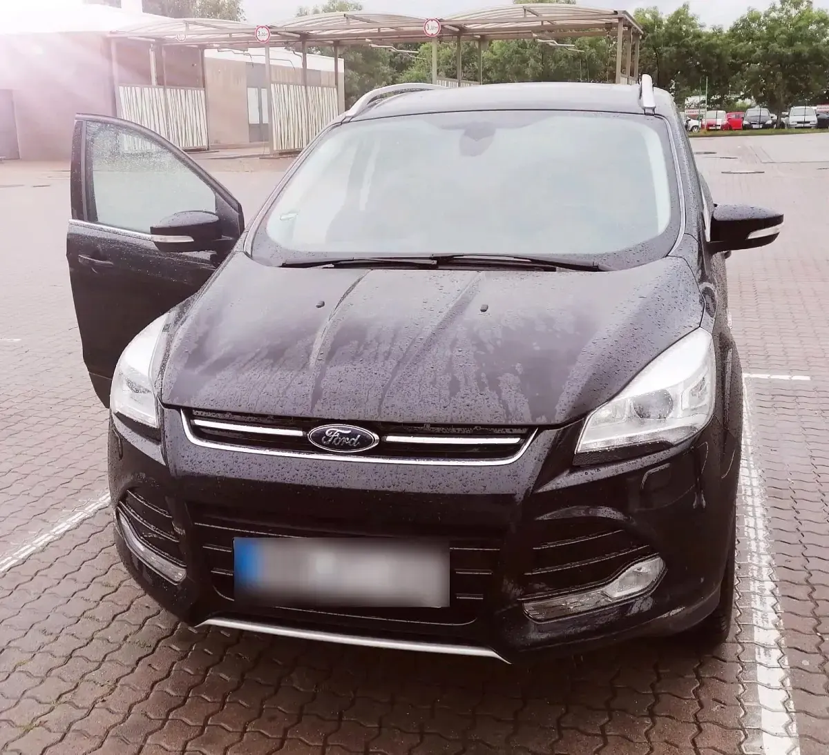 Gebraucht Ford Kuga Titanium 150 PS (110 kW) 2015 Schwarz SUV