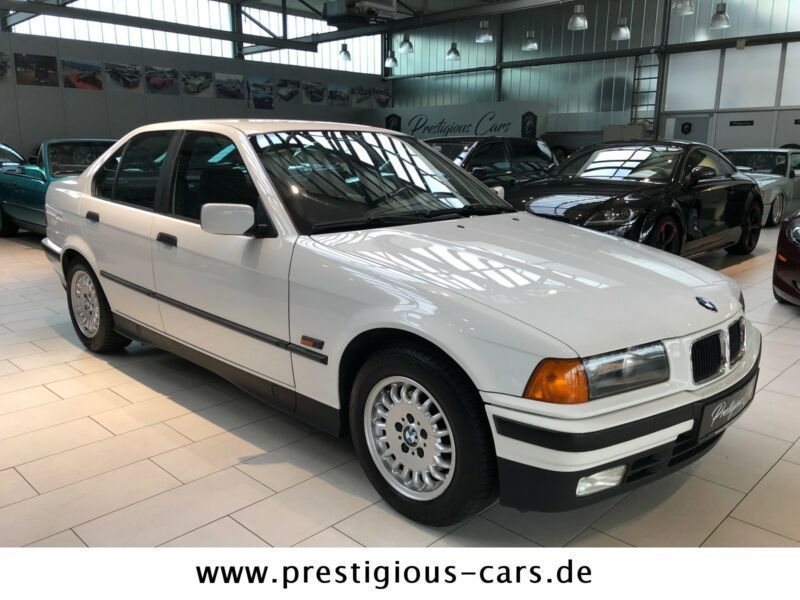 Gebraucht BMW 316 102 PS (75 kW) 1994 Weiß Limousine