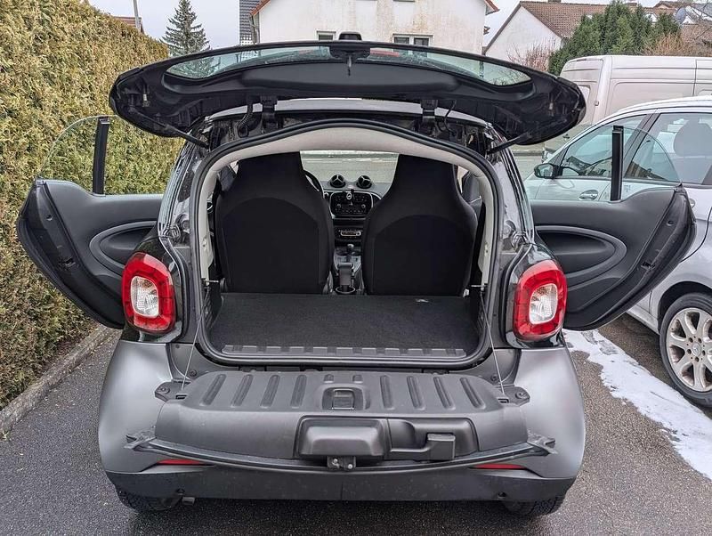 Gebraucht Smart ForTwo Coupé Passion 90 PS (66 kW) 2017 Grau Coupé