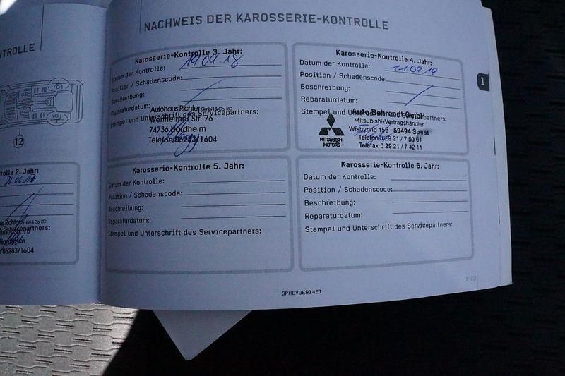 Gebraucht Mitsubishi Outlander P-HEV Plus 121 PS (88 kW) 2015 SUV