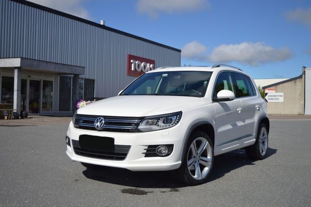 Gebraucht VW Tiguan Sport 140 PS (102 kW) 2012 Weiß metallic SUV