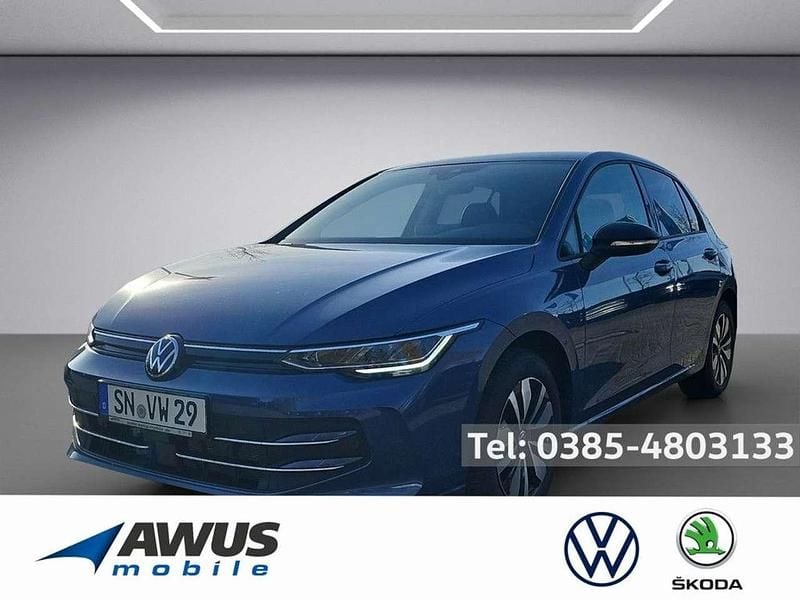 Blau Gebraucht 2025 VW Golf VIII Goal Limousine | 31.990 € (Superpreis) - Bild 1/4