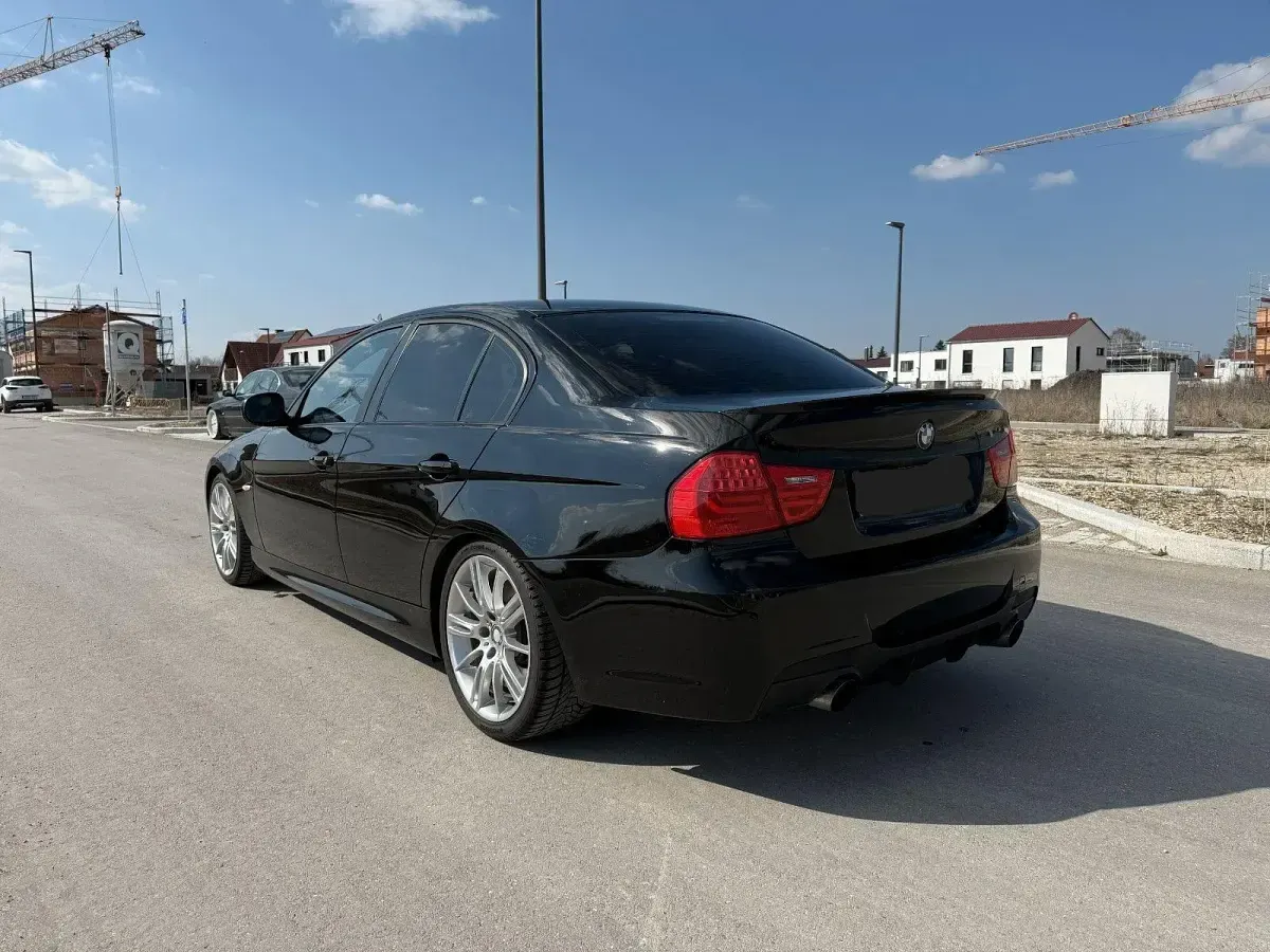 Käytetty BMW 335 Performance 326 HP (239 kW) 2011 Musta Sedan