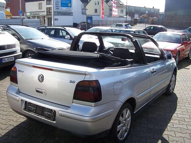 Gebraucht VW Golf Cabriolet Sportline 116 PS (85 kW) 2001 Silber Cabrio
