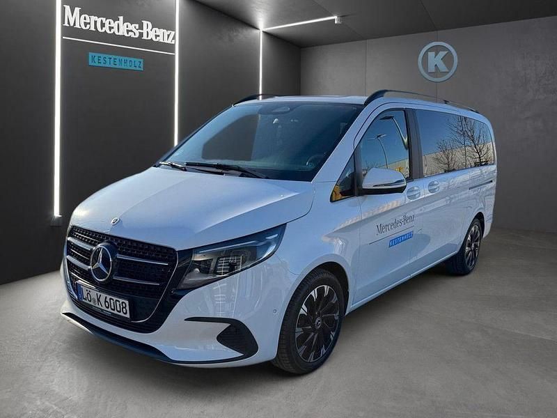 Gebraucht Mercedes V250 Style 258 PS (189 kW) 2025 Weiß Van / Kleinbus