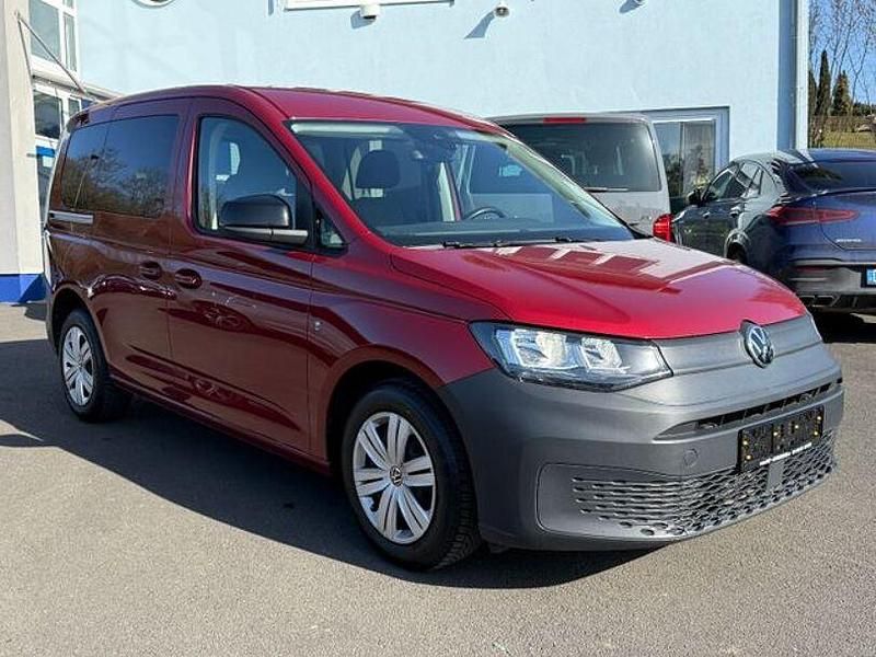 Gebraucht VW Caddy 102 PS (75 kW) 2022 Rot Van / Kleinbus