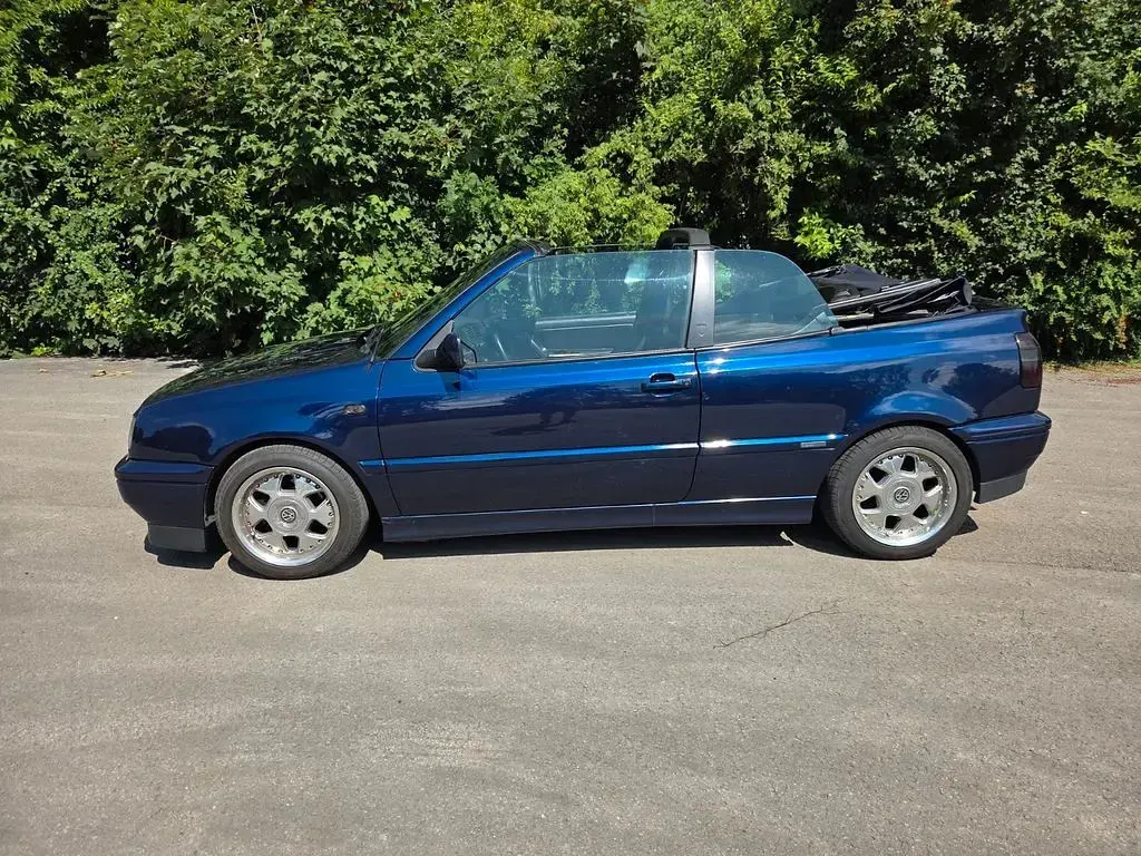 Gebraucht VW Golf Cabriolet Classicline 90 PS (66 kW) 1996 Blau Cabrio