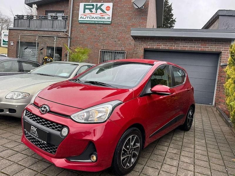 Gebraucht Hyundai i10 87 PS (63 kW) 2018 Rot Kleinwagen