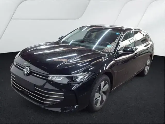 Usata VW Passat Business 150 CV (110 kW) 2025 Nero Station wagon