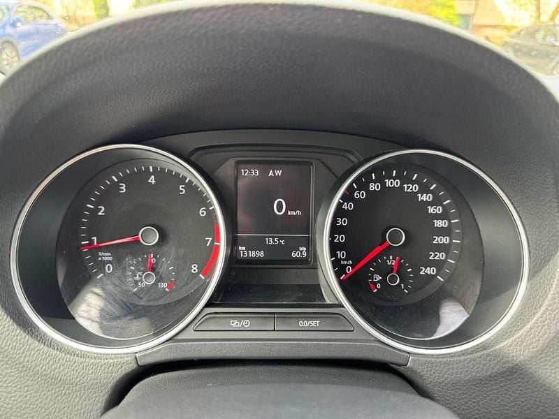 Używany VW Polo Allstar 60 KM (44 kW) 2017 Biały Hatchback